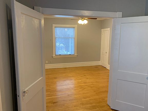 2nd image of 2808 Harriet Ave APT 4