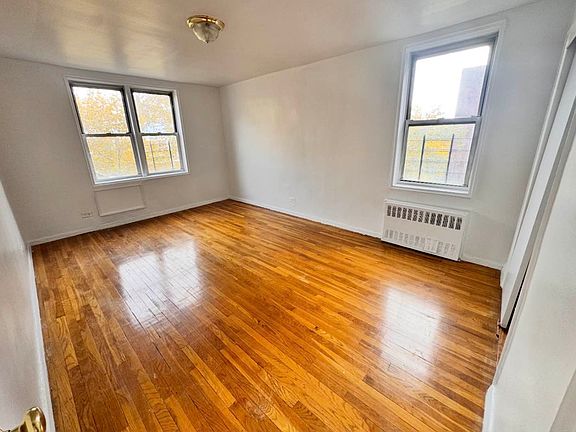 4th image of 2170 University Ave Unit 6P