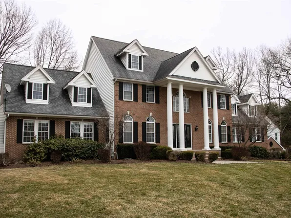 51 Dodge Road, Pelham, NH 03076