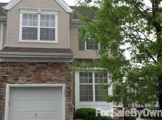 1405 Yarrow Cir, Dayton, NJ 08810