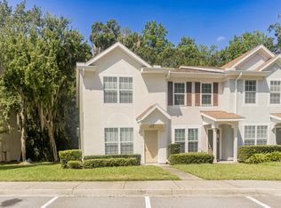 3514 Twisted Tree Ln, Jacksonville, FL 32216