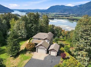 43251 Salmonberry Dr, Chilliwack, BC V2R 4A4