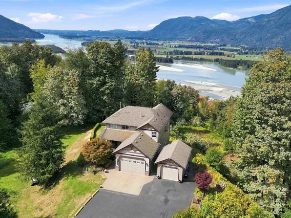 43251 Salmonberry Dr, Chilliwack, BC V2R 4A4