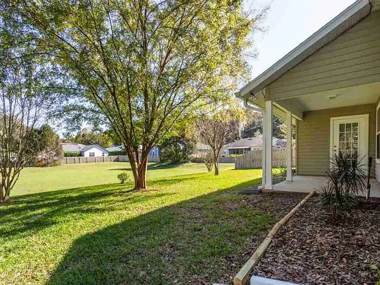 1029 NW 90th Dr — Photo 18