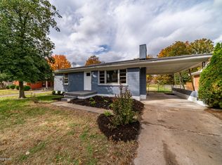 1927 Lynn Lea Rd, Shively, KY 40216