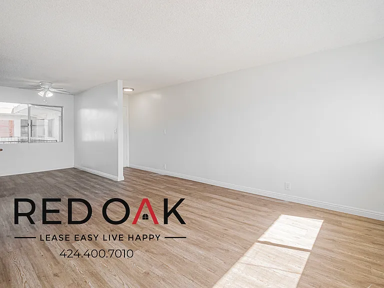 545 W 14th St #12 — Photo 5