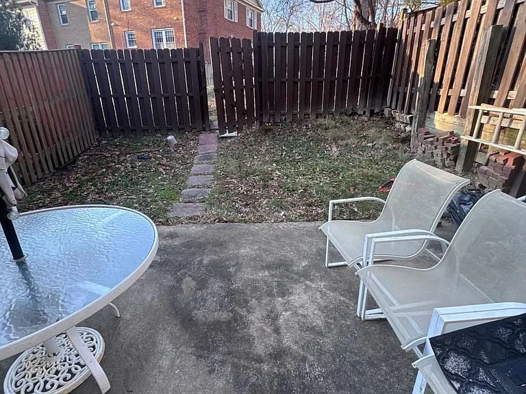 7416 Erska Woods Ct — Photo 16