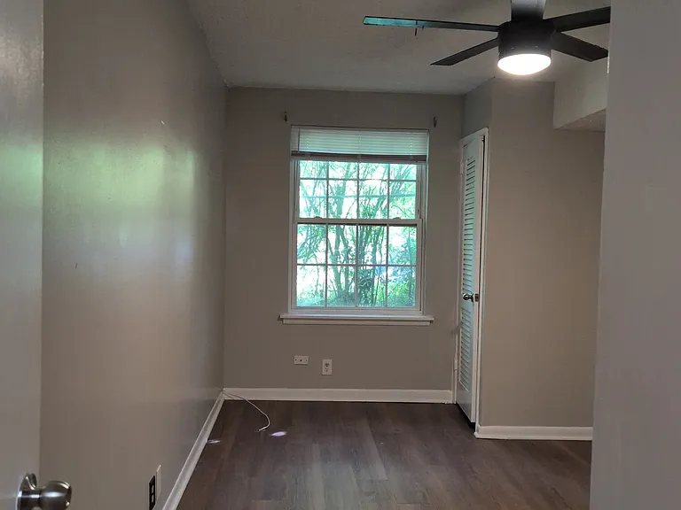 441 Harding Pl #B2 — Photo 4