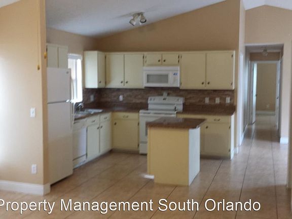 2nd image of 9574 Lupine Ave