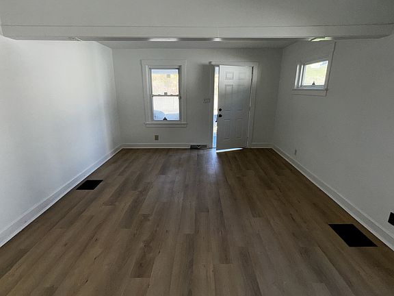 5th image of 2619 Shriver Ave