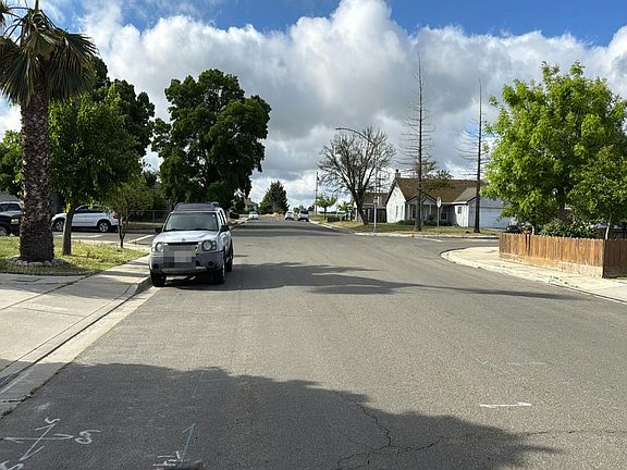 5th image of 1893 5th St