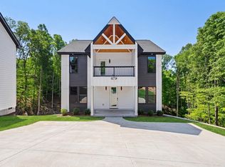 7 Lee Haven Ct, Greenville, SC 29611
