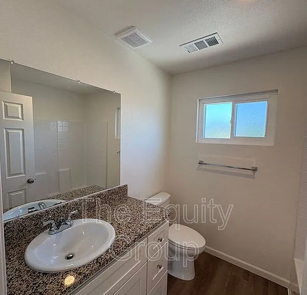 1473 Ben Franklin Ave — Photo 18