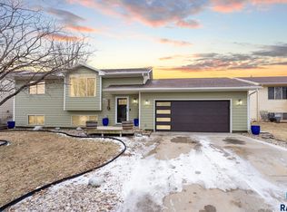 6305 W 54th St, Sioux Falls, SD 57106