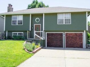 11318 N Donnelly Ave, Kansas City, MO 64157