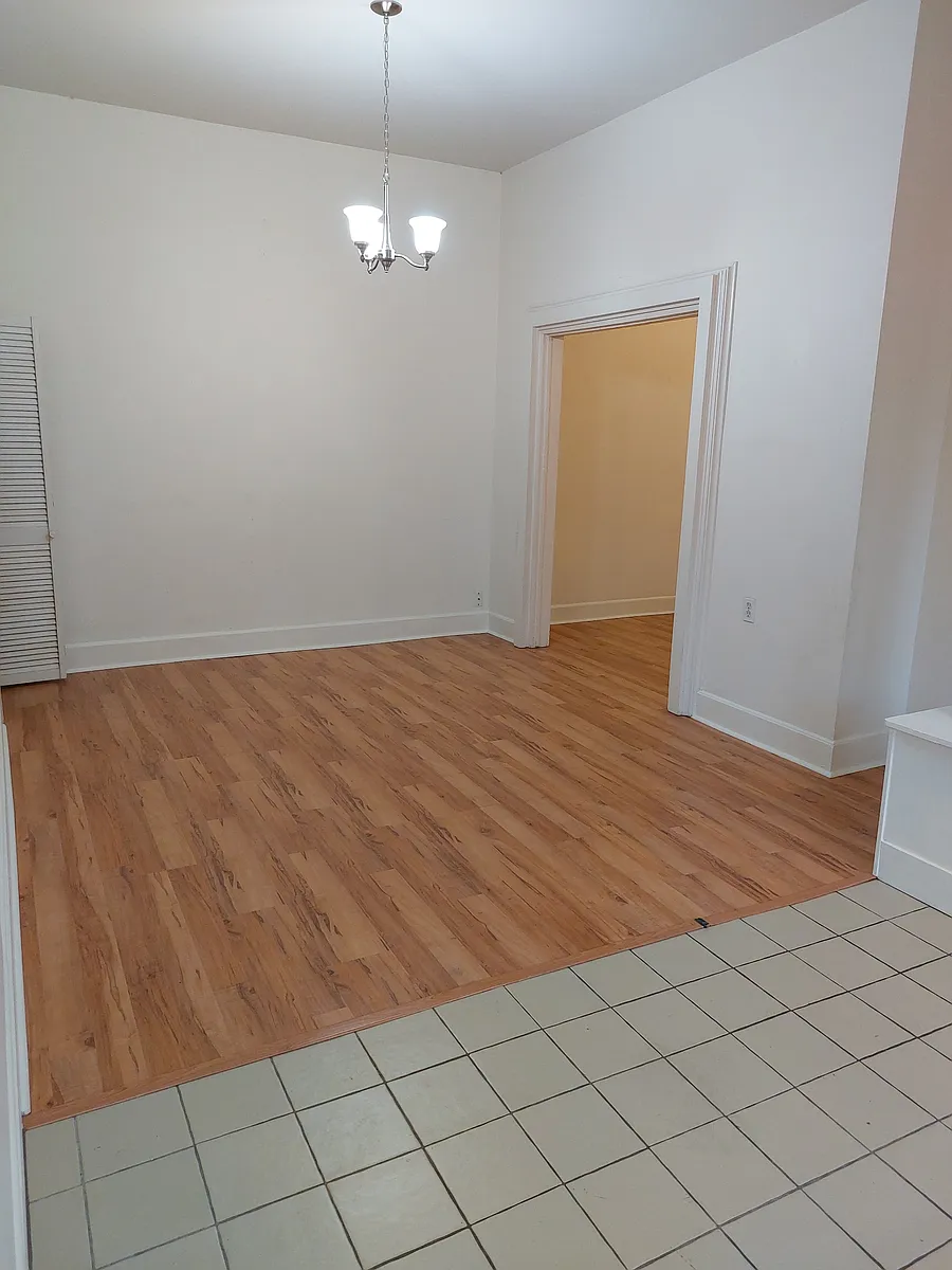 living room - 5203 Chestnut St