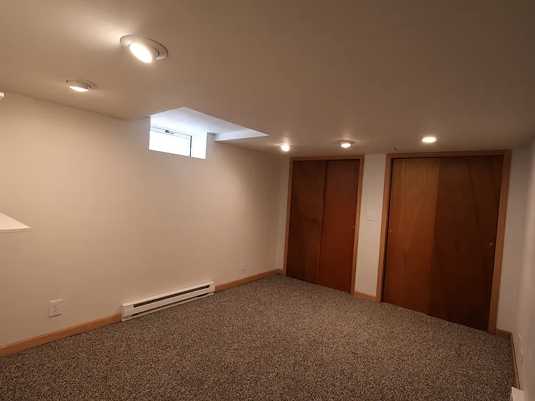 6028 N Lydell Ave — Photo 25