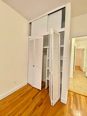 Rented by Waverly Realty Associates | media 3