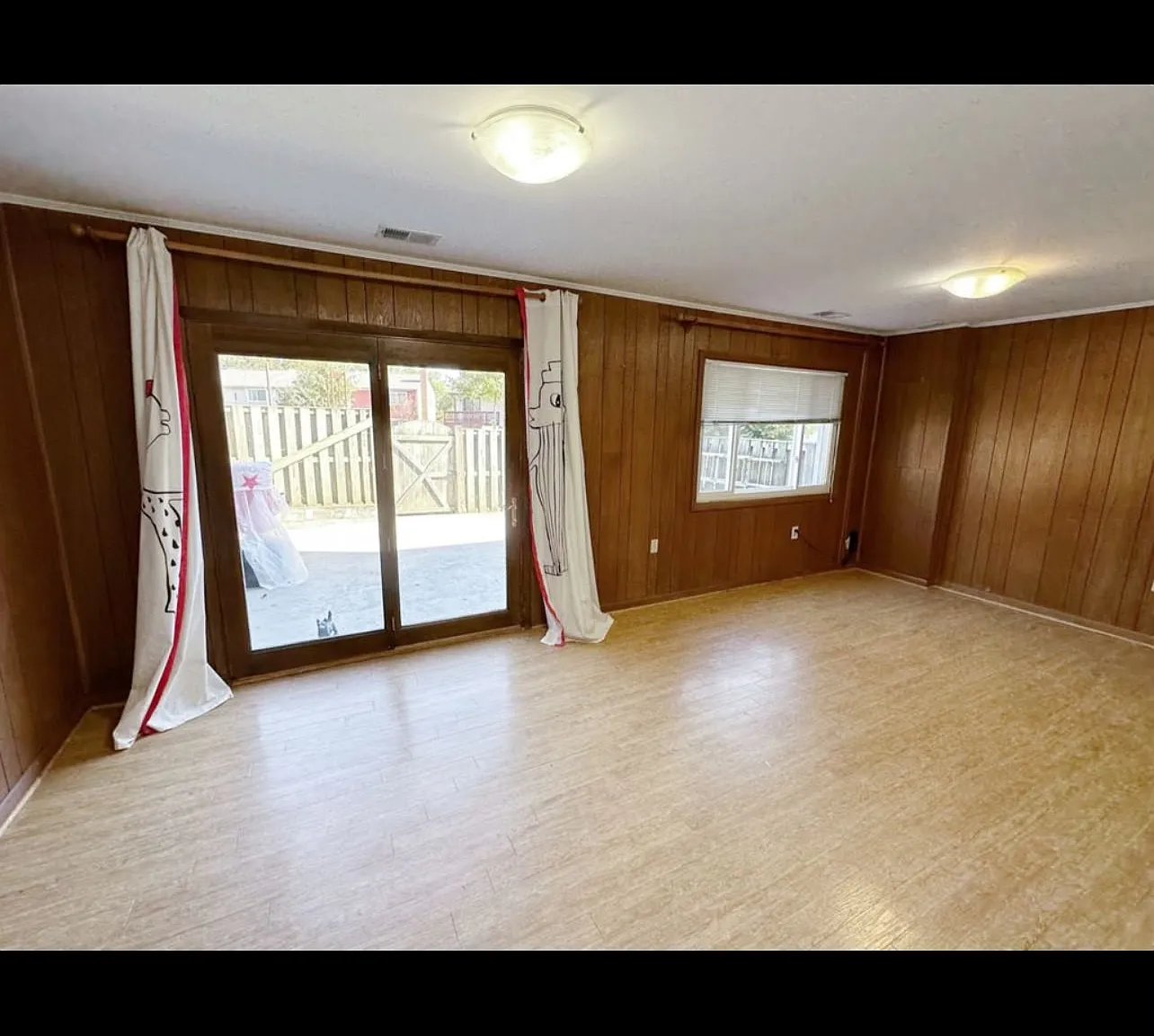 9526 Miranda Ct — Photo 2