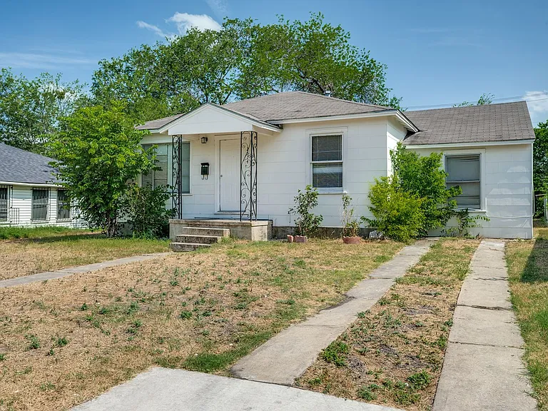 2514 Waverly Ave — Photo 2