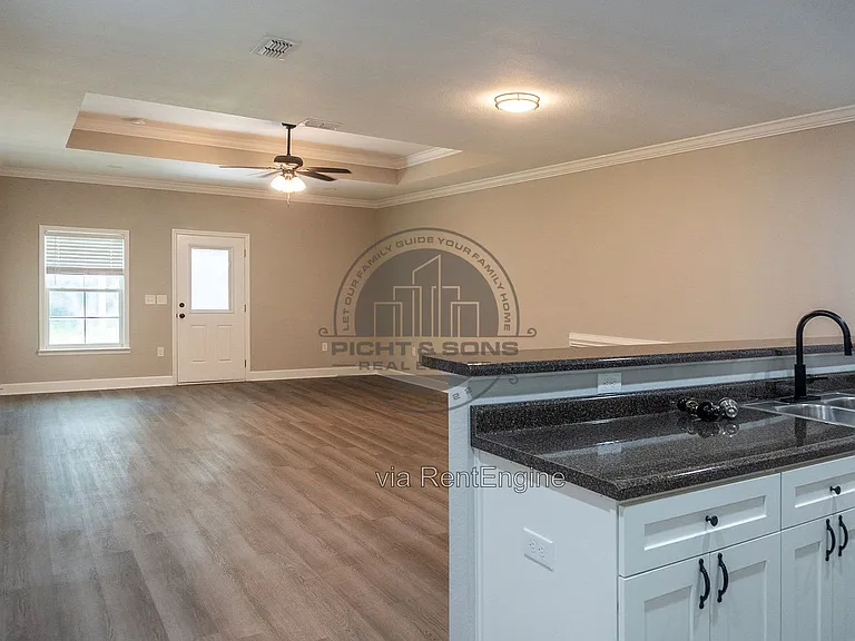 2917 Grady Rd #B — Photo 4