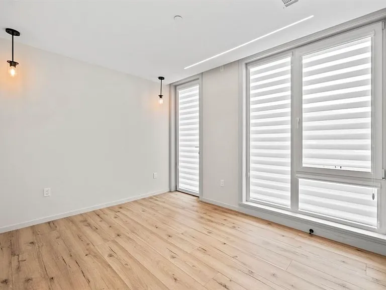 1854 Dorchester Ave #303 — Photo 8