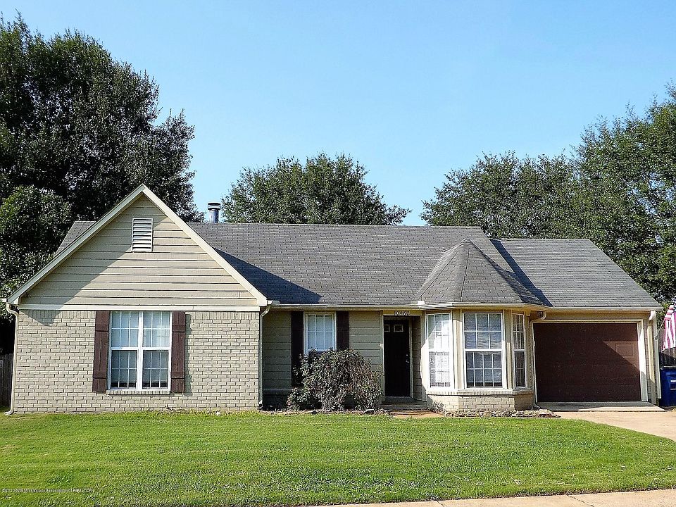 1st image of 10462 Carrington Dr