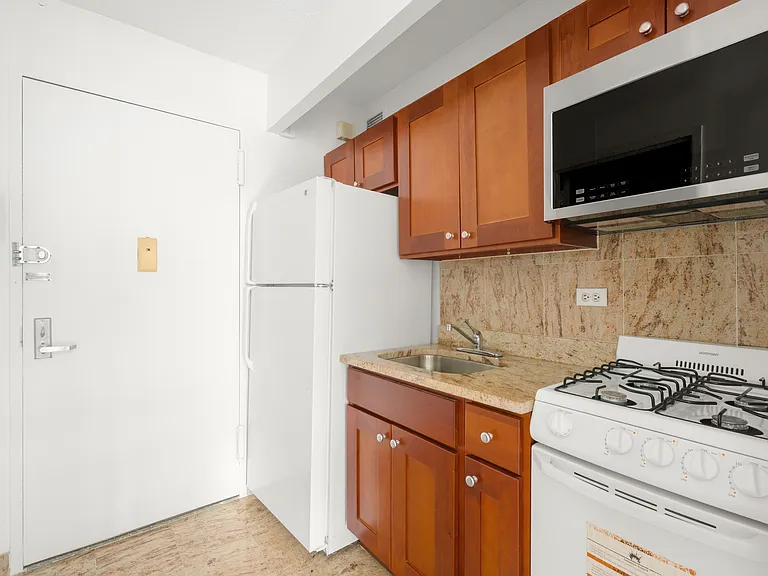 347 W 57th St #20BB — Photo 5