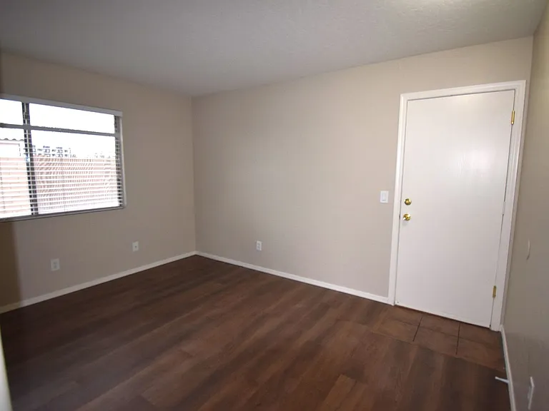 15338 N 148th Ct — Photo 10