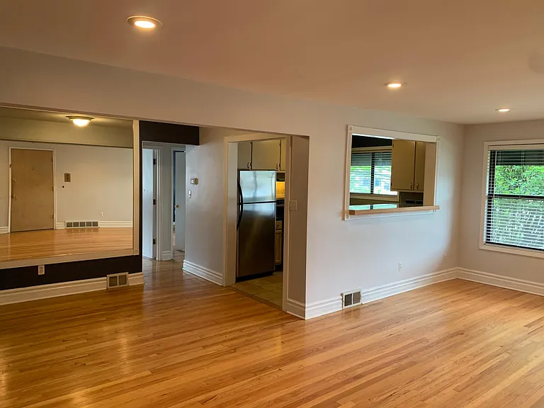 25835 Woodward Ave #104 — Photo 3