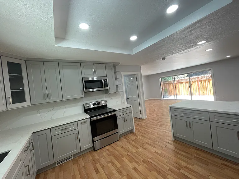 11040 Eastbrook Ave — Photo 10