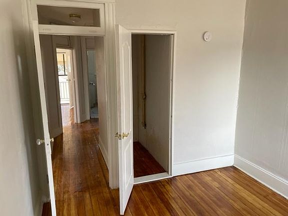 Bedroom 3 - 2nd floor with closet