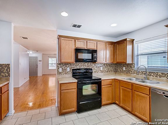 3rd image of 9707 Marbach Cyn