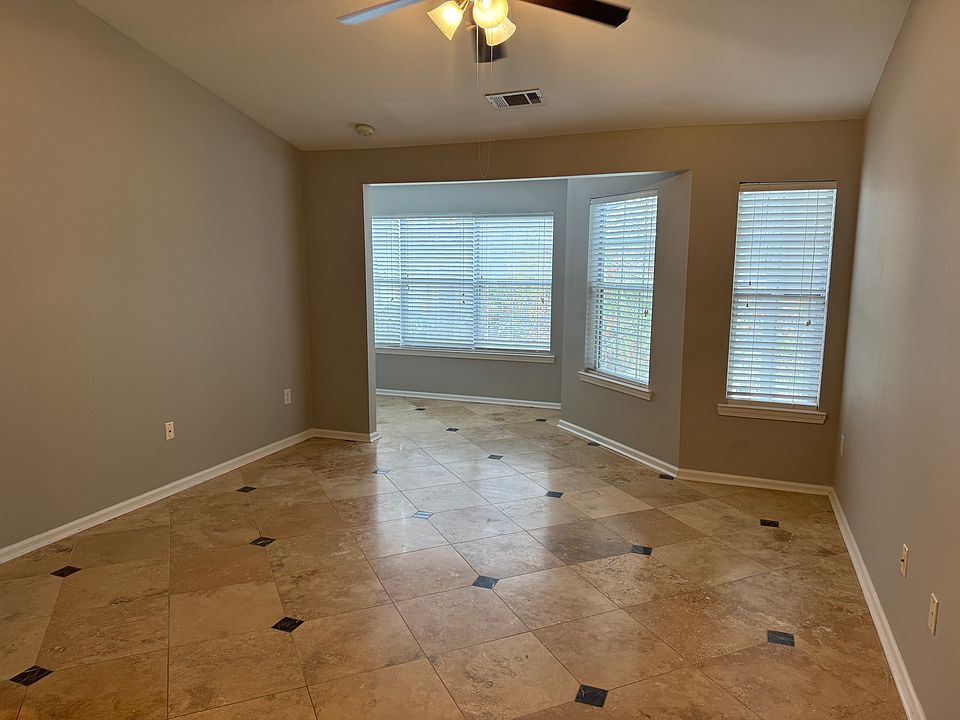 1st image of 188 Midland Pkwy APT 322
