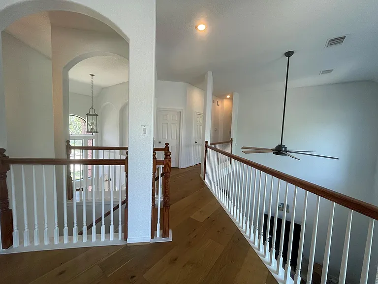 301 Winding Oak Ln S — Photo 33