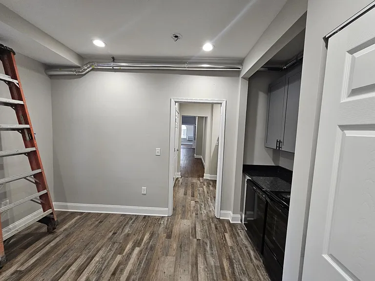 413 Main St #A — Photo 8