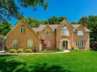 398 Meadcrest Ct, Westerville, OH 43082