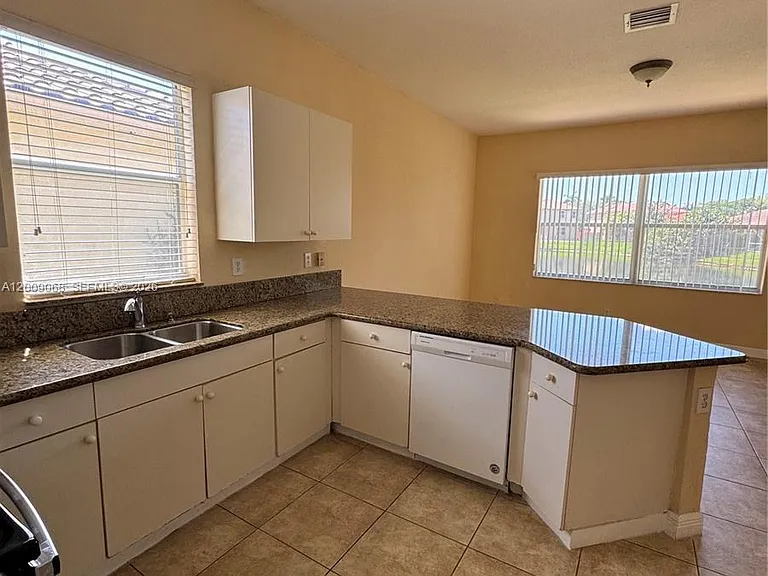 12860 SW 51st St #0 — Photo 8