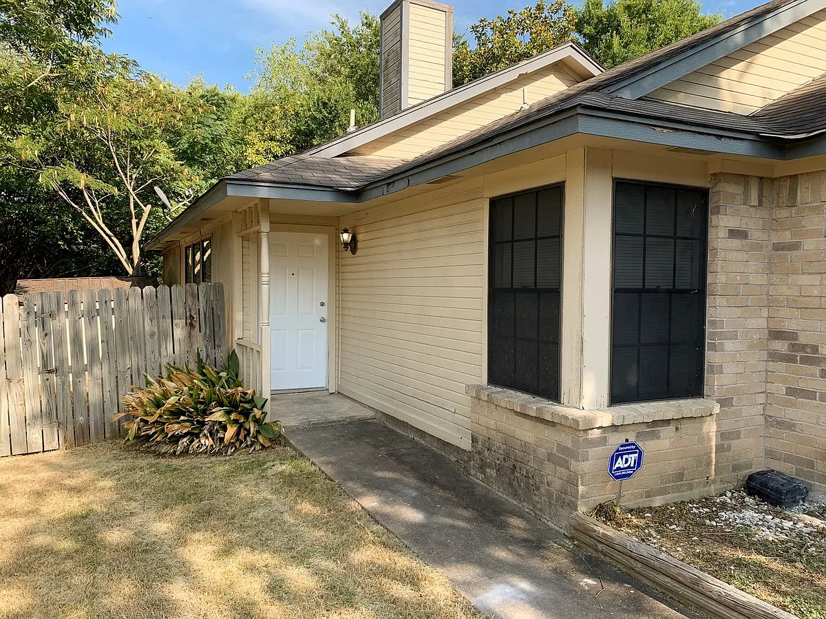Building Photo - 11803 Lochridge Dr