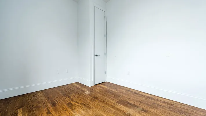 Rented by Nooklyn NYC LLC | media 103