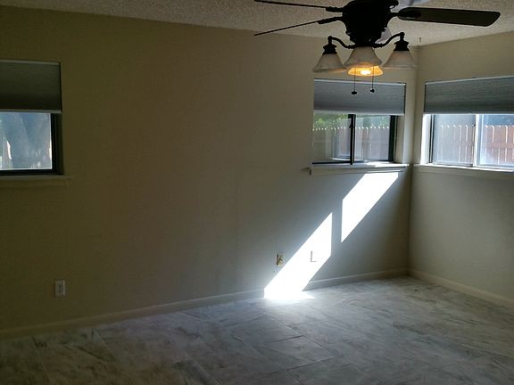 3rd image of 4316 Wedgmont Cir S