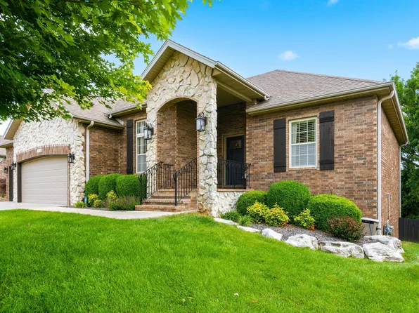 1646 N Waterstone Avenue, Springfield, MO 65802