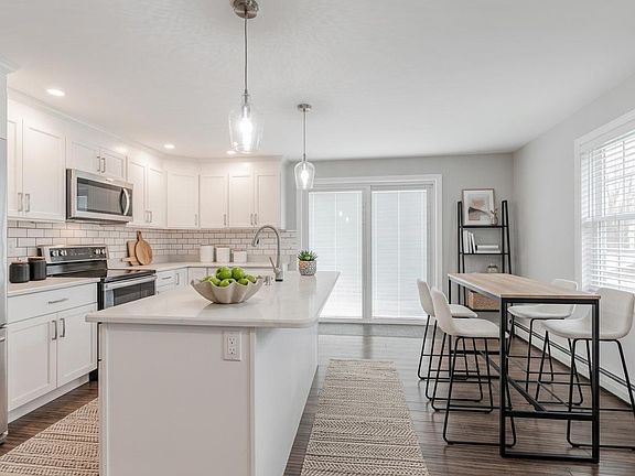 2nd image of 15 Brian Ave #R