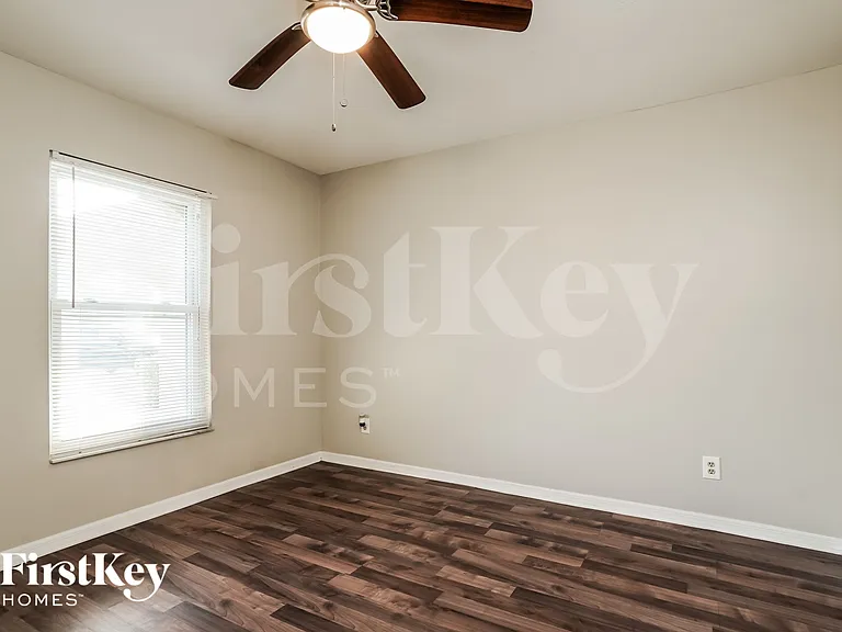 17420 Duquesne Rd — Photo 14