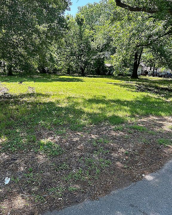 2nd image of 2310 Railroad Ave