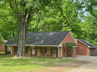 108 Laura Lake Rd, Vicksburg, MS 39180