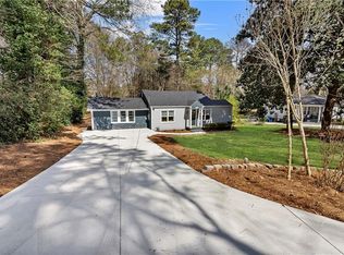 210 Hilltop Cir, Mableton, GA 30126
