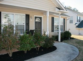 22 Red Shirt Ct, Greer, SC 29651