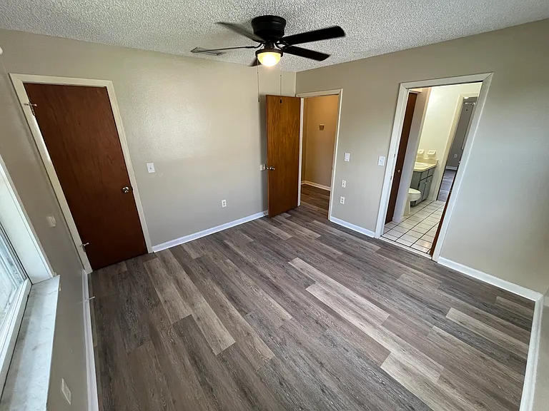 917 N Rockingham Ave #917 — Photo 8