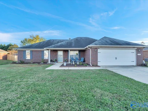 136 Laurel Oak Rd, Huntsville, AL 35811